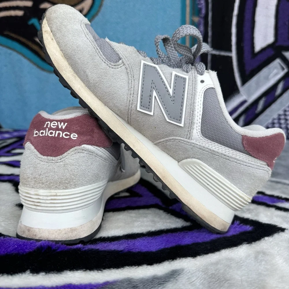 Size M6/W7.5 - New Balance 574 U574KBR Mens‎ Gray Suede Sneakers